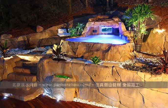 水泥假山.jpg 水泥假山